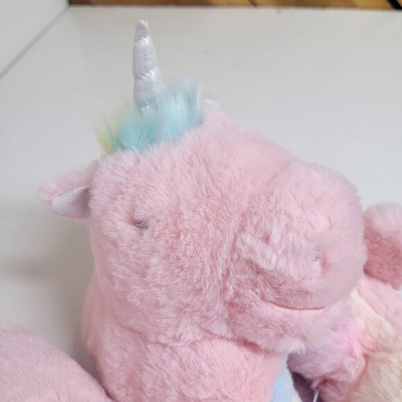 NEW! Cat & Jack Kids' Cass Unicorn Slippers - Picture 5 of 12